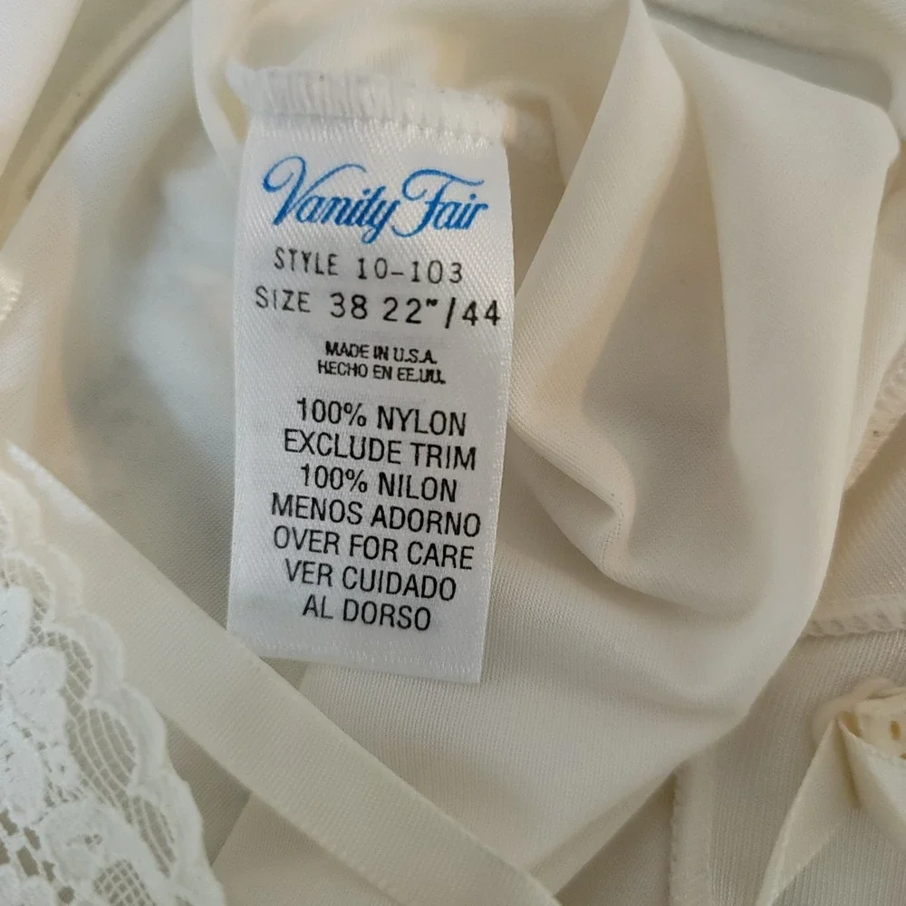 Vanity Fair vintage vanity